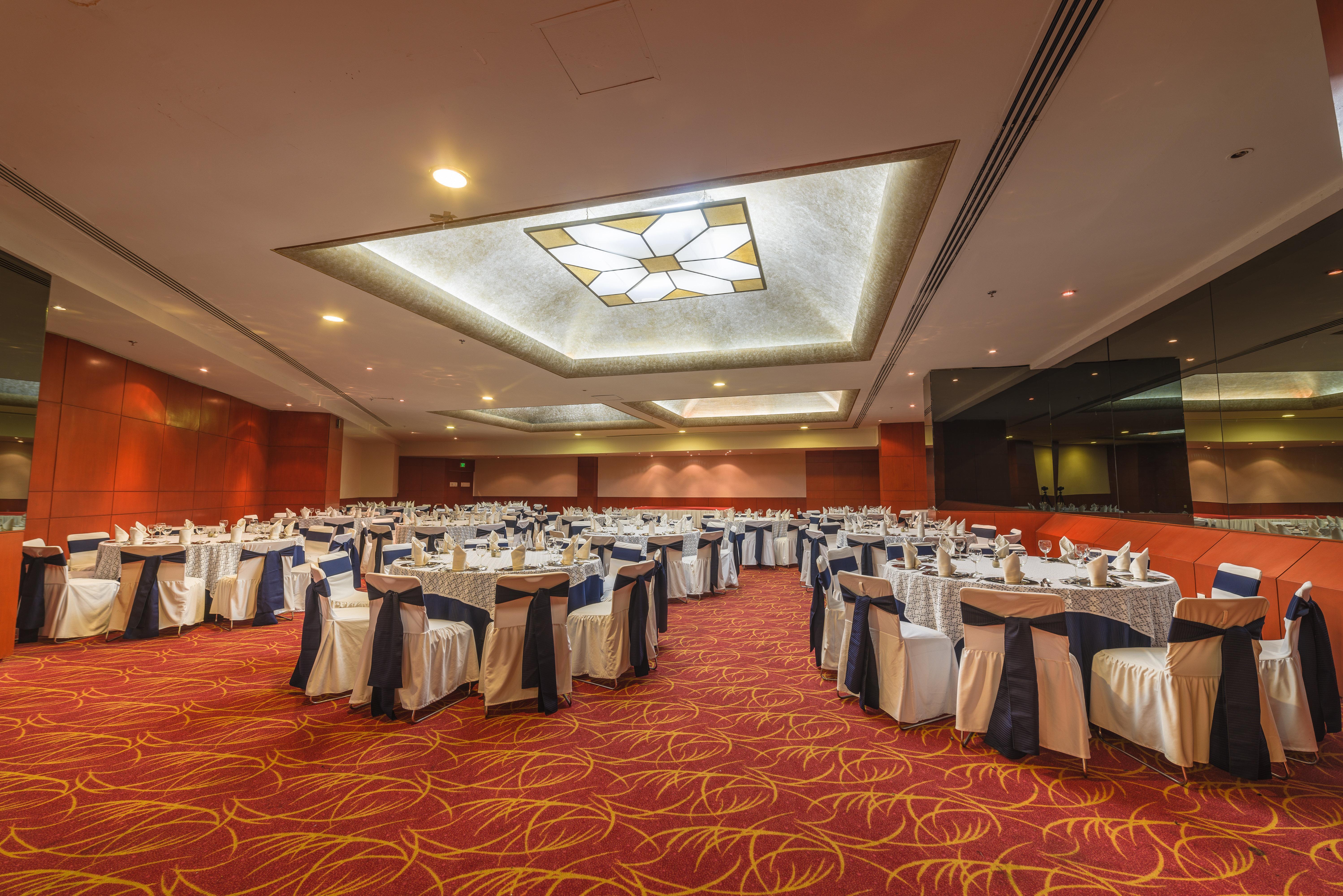 Holiday Inn Guadalajara Select By Ihg Экстерьер фото
