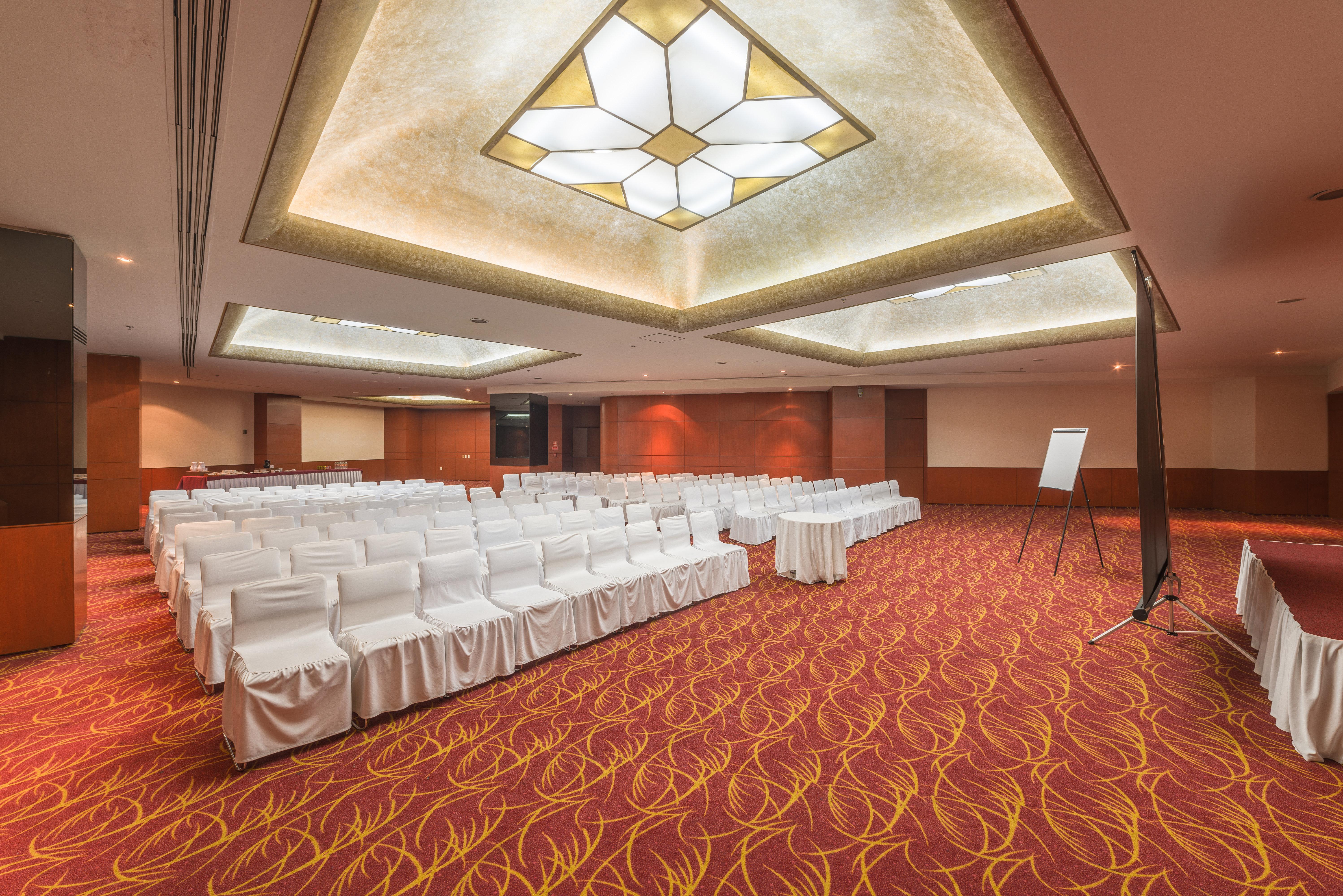 Holiday Inn Guadalajara Select By Ihg Экстерьер фото
