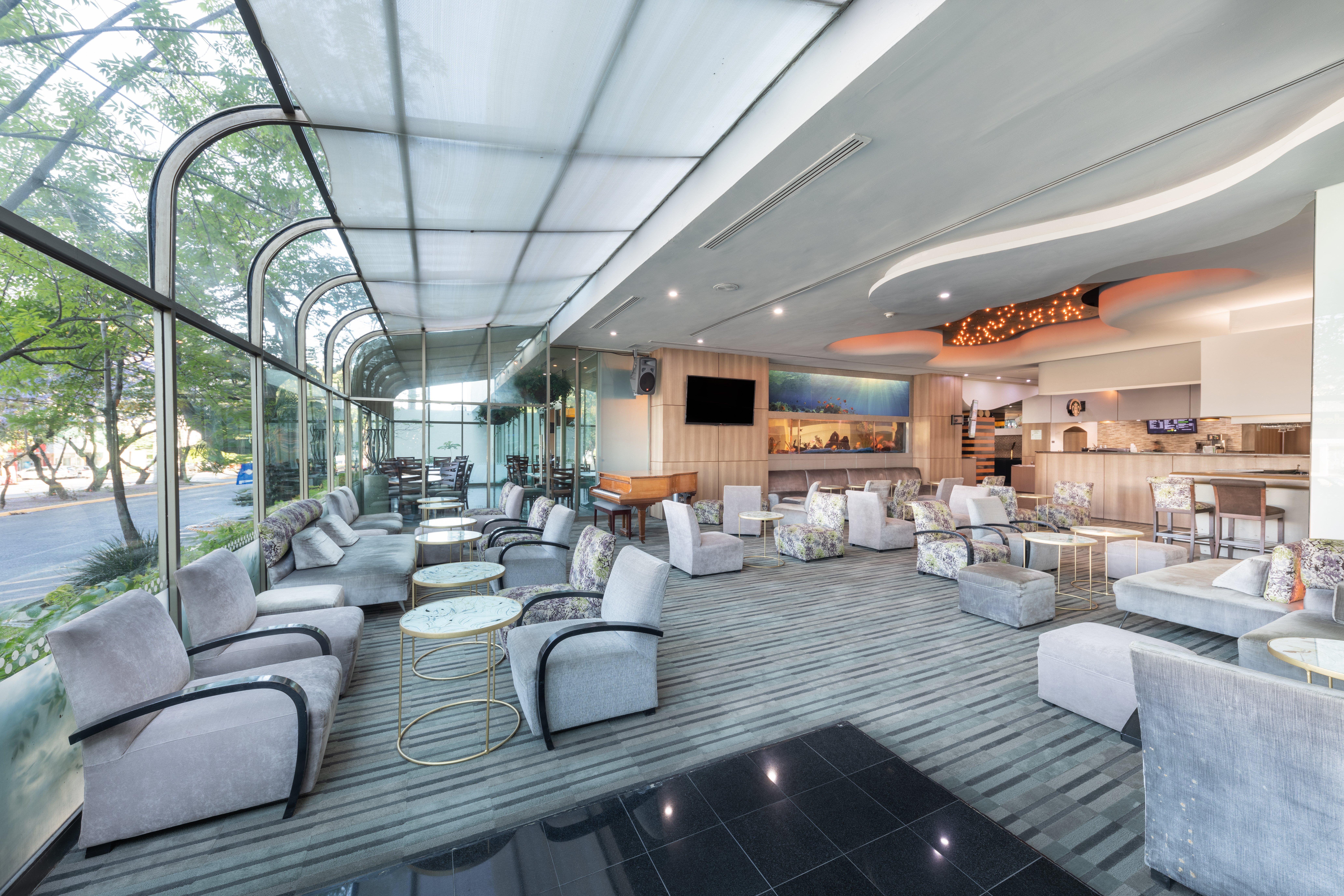 Holiday Inn Guadalajara Select By Ihg Экстерьер фото