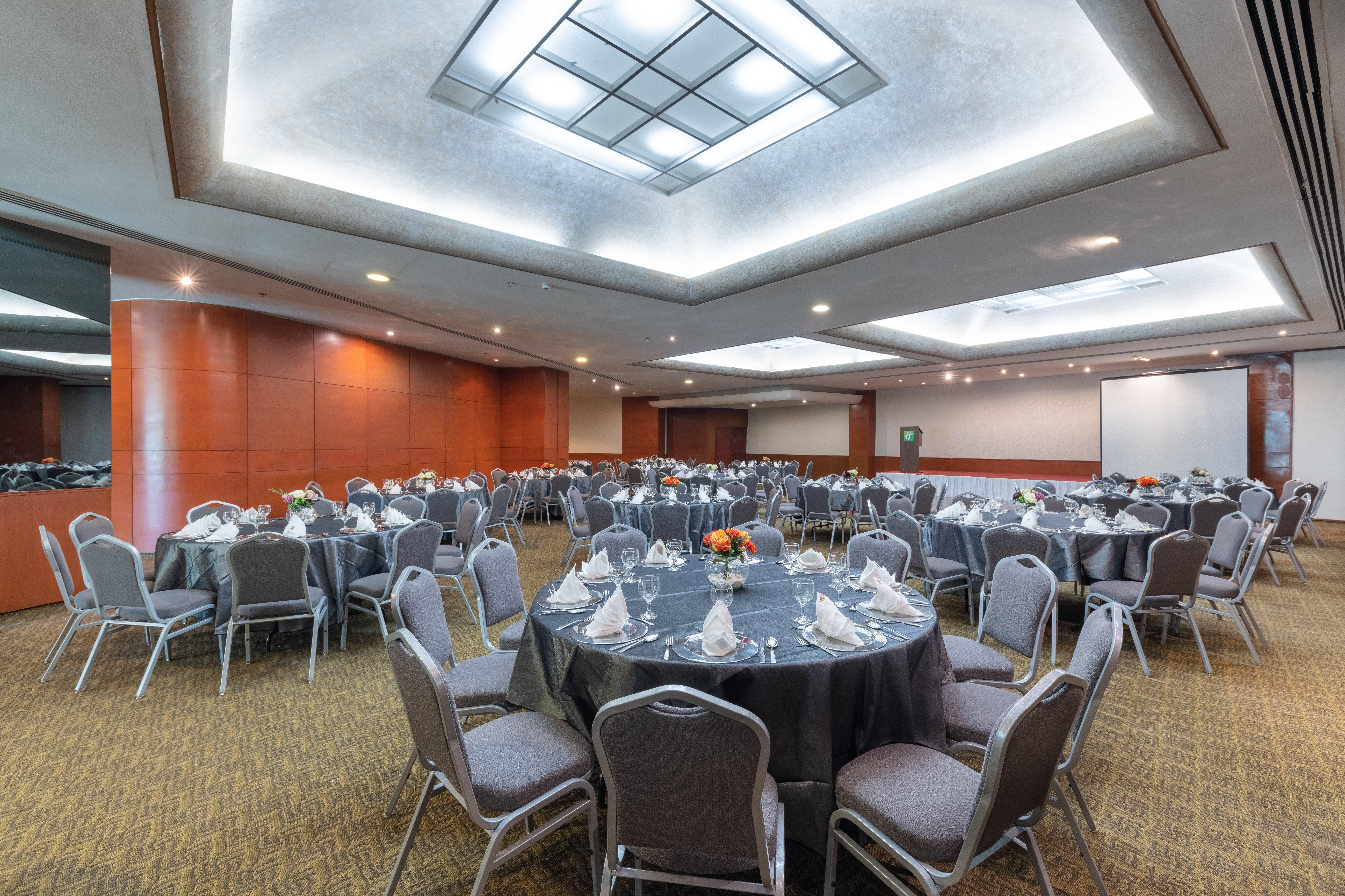 Holiday Inn Guadalajara Select By Ihg Экстерьер фото