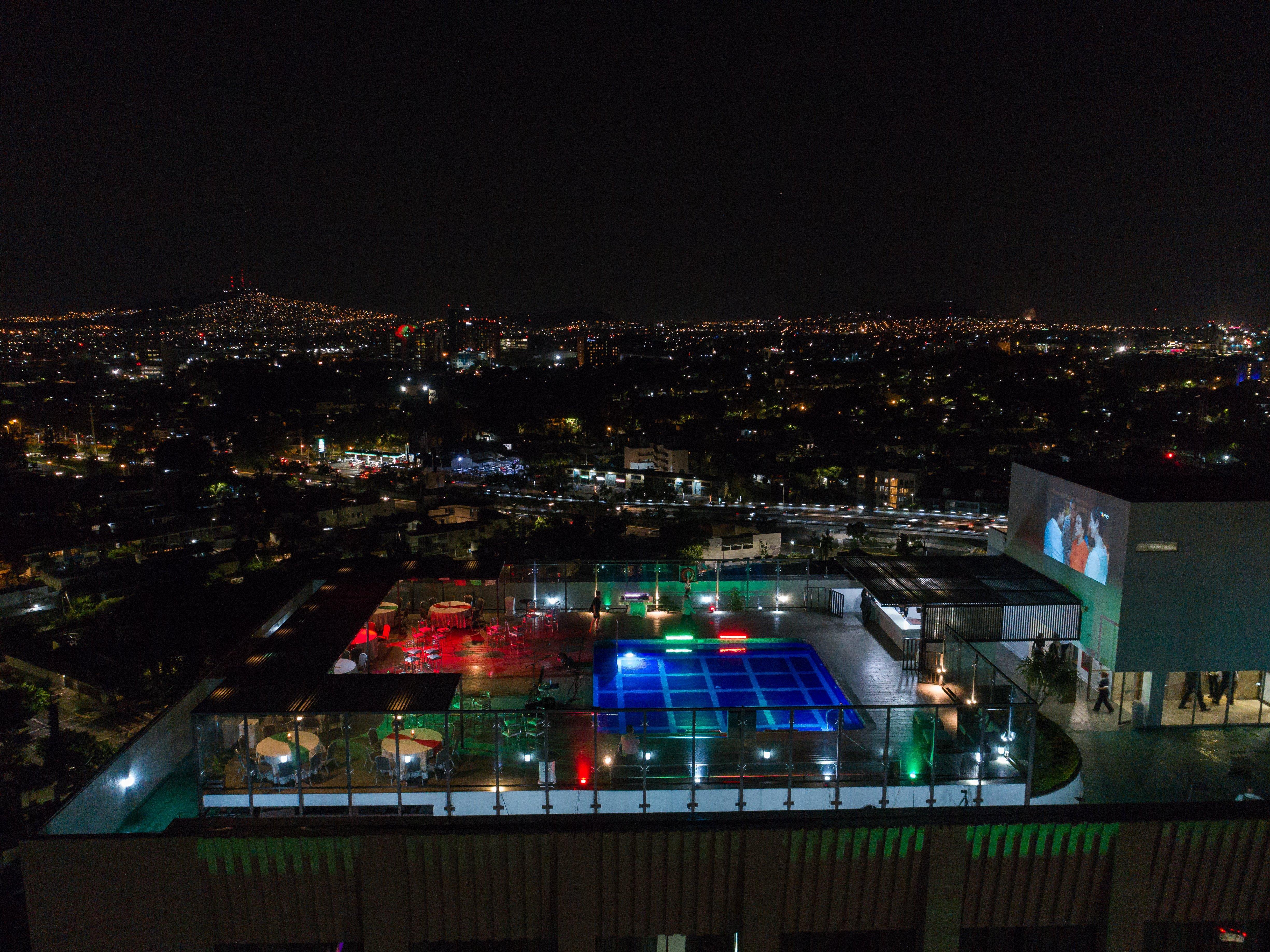 Holiday Inn Guadalajara Select By Ihg Экстерьер фото
