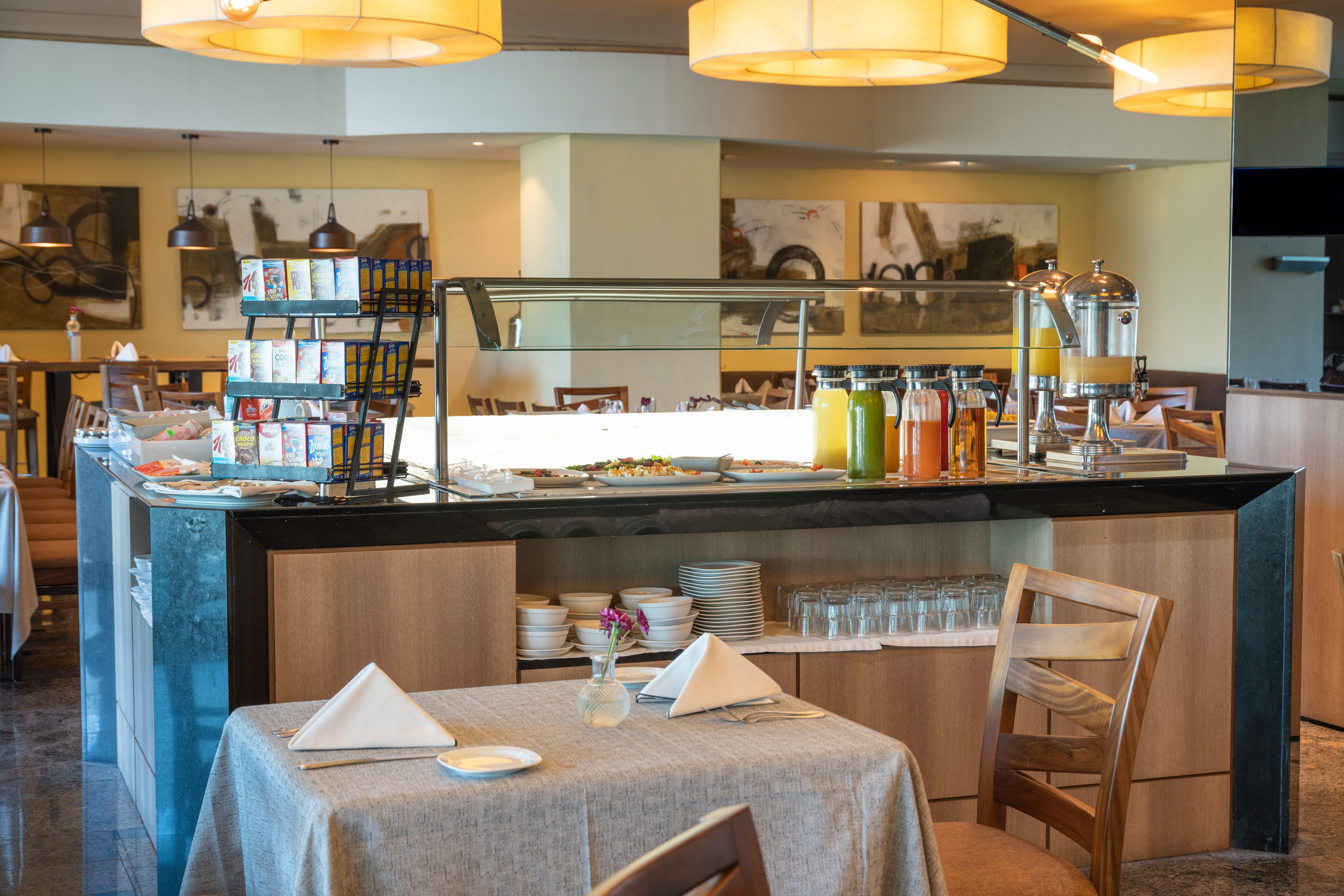 Holiday Inn Guadalajara Select By Ihg Экстерьер фото