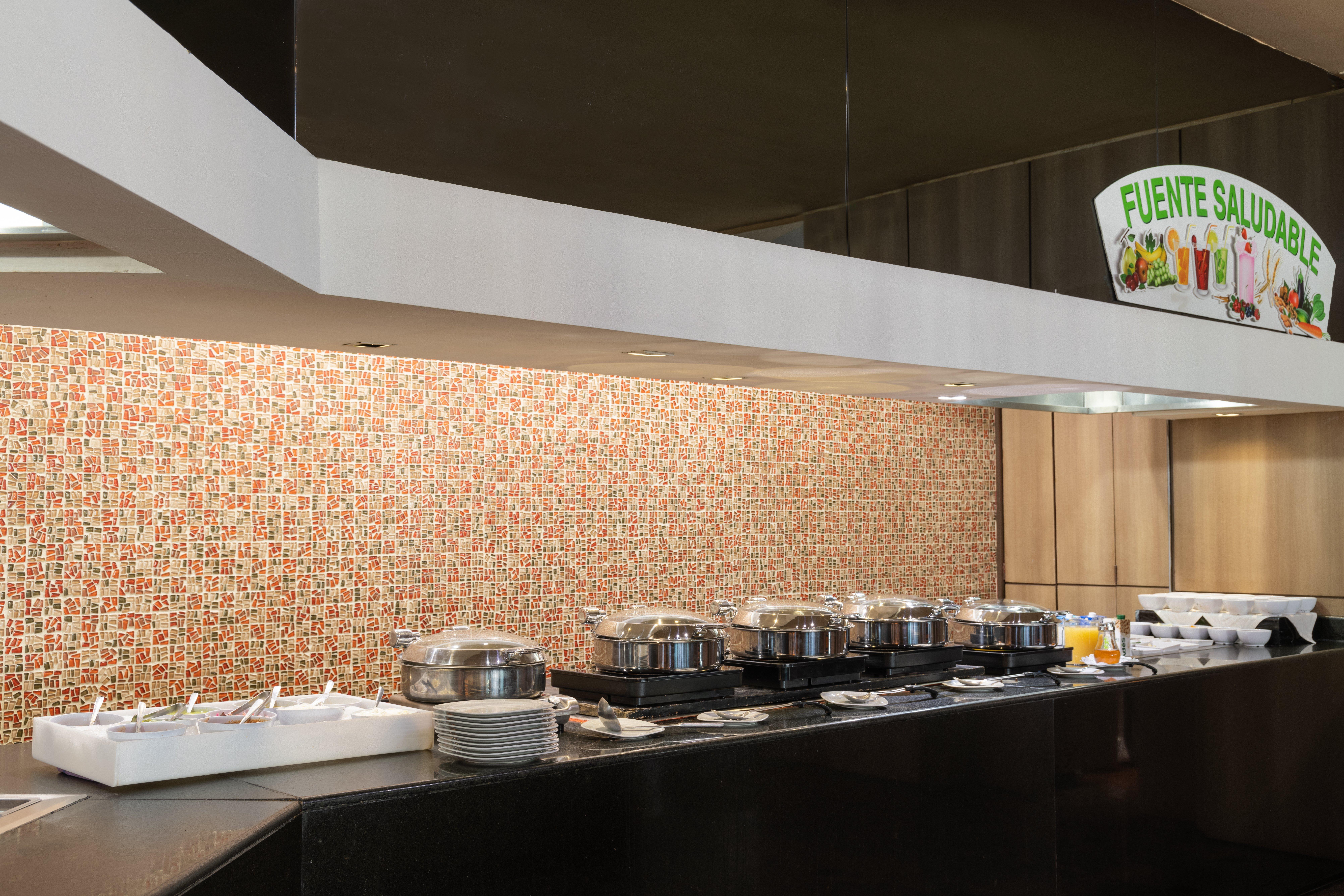 Holiday Inn Guadalajara Select By Ihg Экстерьер фото